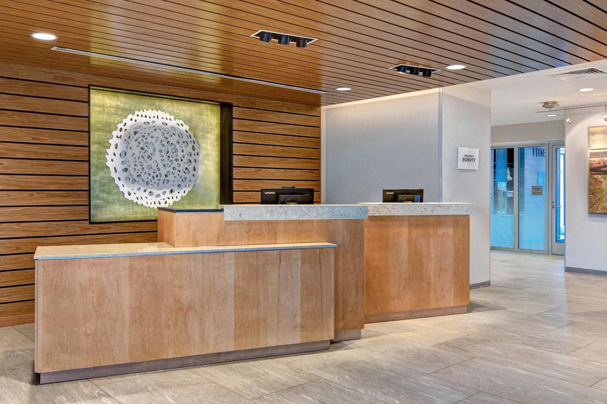 Fairfield Inn & Suites By Marriott סלינסגרוב מראה חיצוני תמונה